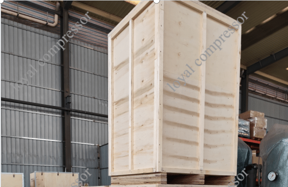 Screw air compressor packaging